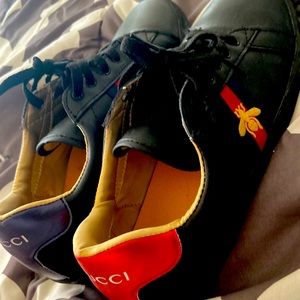 Gucci shoes great condition payed 450 for them I’d say 9-10 don’t come with box